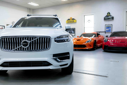 Used 2023 Volvo XC90 T8 Ultimate w/ Lounge Package image 11