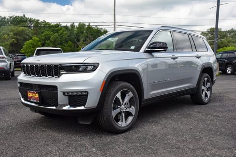 New 2025 Jeep Grand Cherokee L Limited image 7