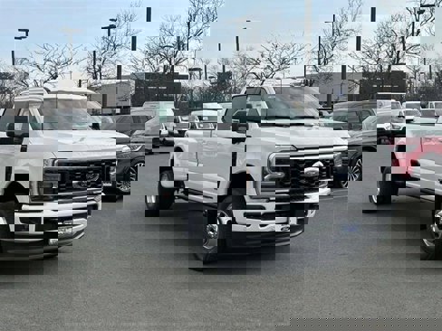 New 2025 Ford F350 XL image 1