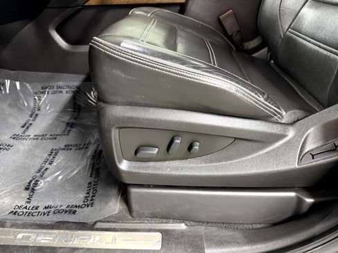Used 2019 GMC Yukon XL Denali image 12