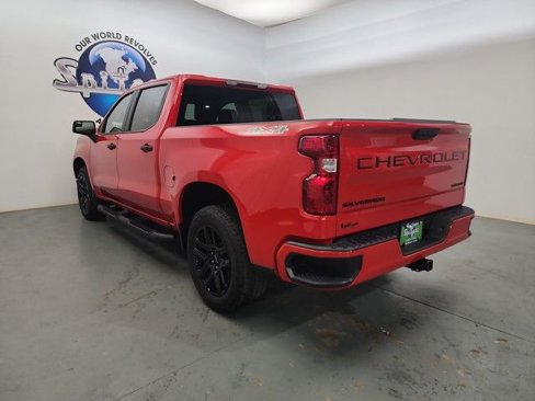Used 2024 Chevrolet Silverado 1500 Custom w/ Turbomax Blackout Package image 7