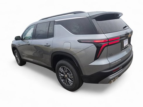 New 2026 Chevrolet Traverse LT w/ Driver Confidence Package image 3