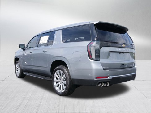 New 2025 Chevrolet Suburban Premier image 5