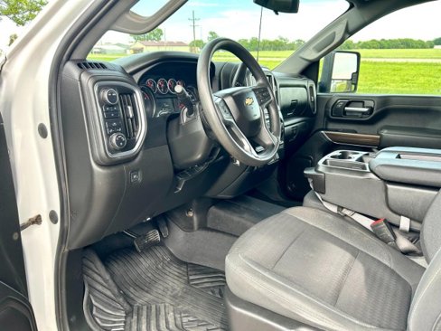 Used 2022 Chevrolet Silverado 2500 LT image 14