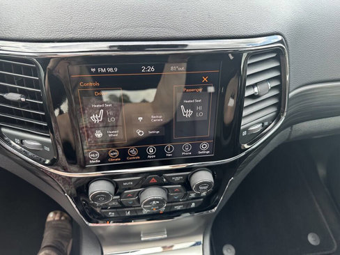 Used 2020 Jeep Grand Cherokee Altitude image 24