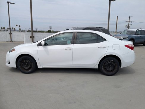 Used 2017 Toyota Corolla LE image 8