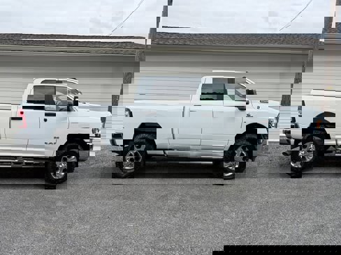 Used 2023 RAM 2500 Big Horn w/ Level 1 Equipment Group image 1