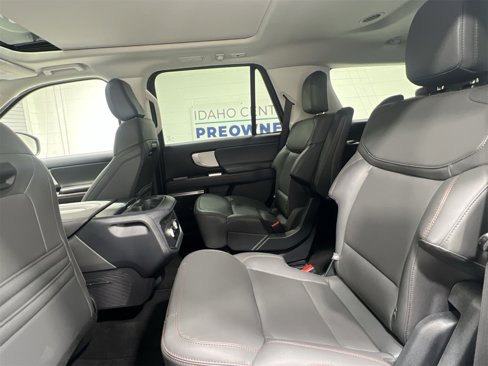Used 2025 Ford Expedition Active image 23