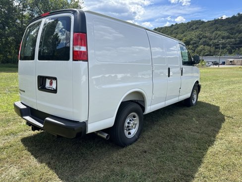 New 2025 Chevrolet Express 3500 w/ Driver Convenience Package image 20