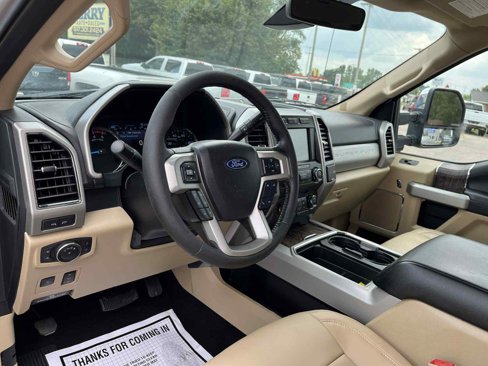 Used 2019 Ford F250 Lariat w/ Lariat Ultimate Package image 23