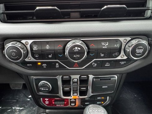 New 2025 Jeep Wrangler Unlimited Rubicon 392 image 20