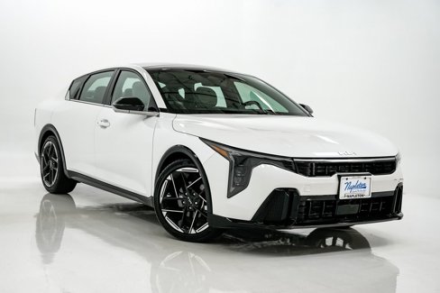 Used 2025 Kia K4 GT-Line image 5