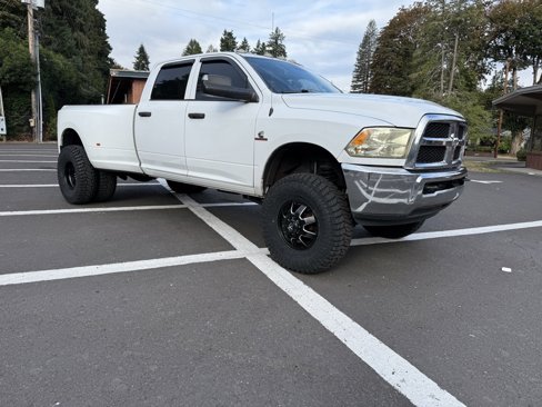 Used 2015 RAM 3500 Tradesman w/ Chrome Appearance Group image 5