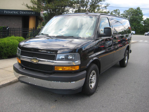 Used 2018 Chevrolet Express 2500 w/ Driver Convenience Package image 1