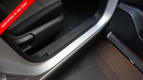 Used 2023 Nissan Rogue SV image 59