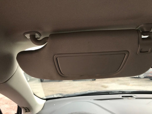 Used 2015 Ford Fusion SE image 25