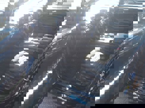 Used 2023 Ford Edge SE image 5