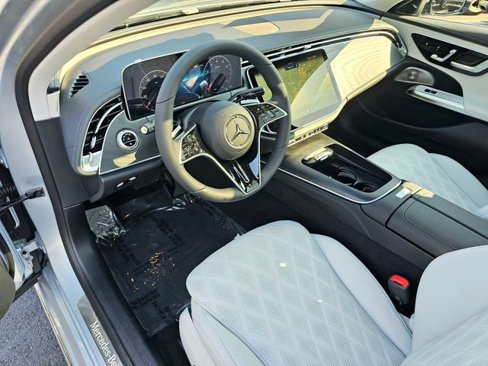 New 2026 Mercedes-Benz E 350 4MATIC Sedan image 14