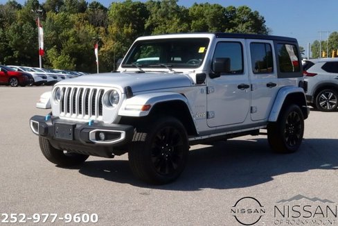 Used 2023 Jeep Wrangler Unlimited Sahara image 3