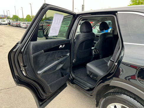 Used 2020 Kia Sorento LX image 13