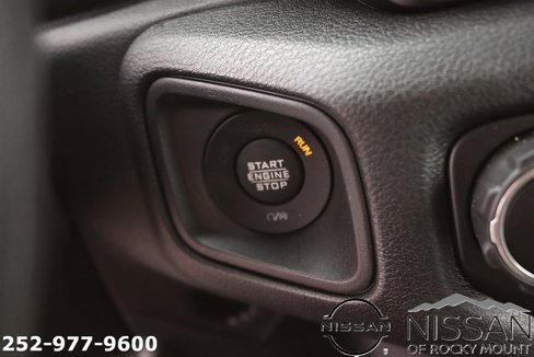 Used 2025 Jeep Gladiator Sport image 20