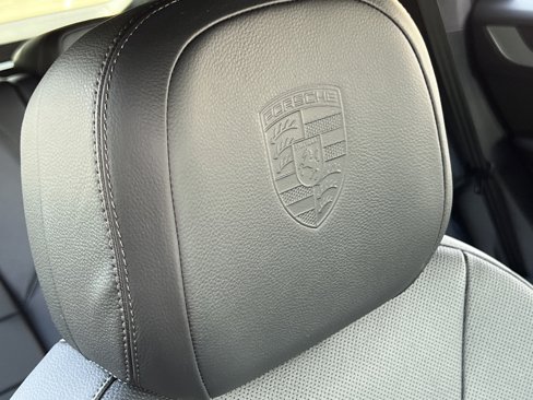 New 2025 Porsche Cayenne image 39