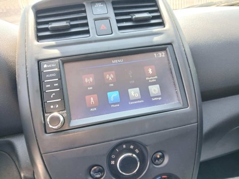 Used 2019 Nissan Versa S Plus image 14