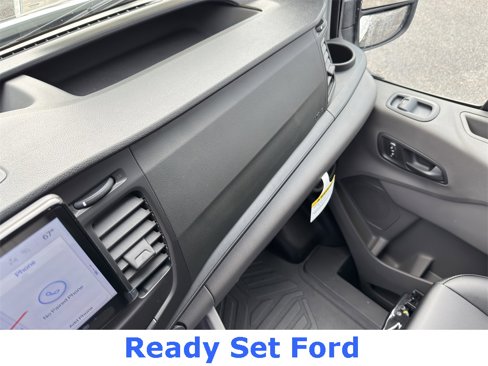 New 2025 Ford Transit 250 Low Roof AWD image 32