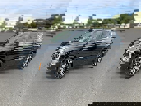 New 2025 Mitsubishi Outlander SE image 3