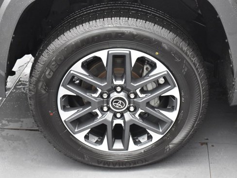 Used 2023 Toyota Tundra Limited image 53