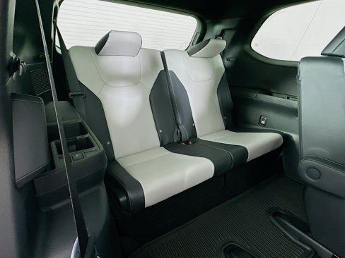 New 2025 Lexus TX 500h AWD image 30