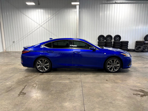 Used 2019 Lexus ES 350 F Sport image 2