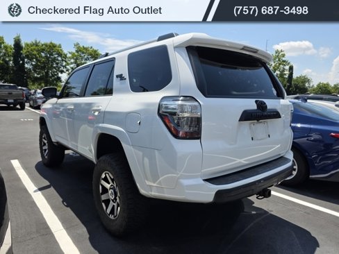 Used 2017 Toyota 4Runner TRD Off-Road Premium image 4