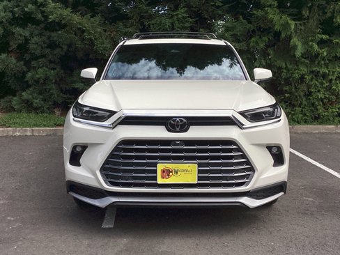 Used 2024 Toyota Grand Highlander AWD Hybrid image 22