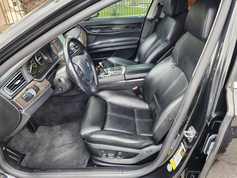 Used 2012 BMW 750Li image 33