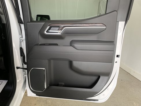 New 2026 GMC Sierra 1500 SLT w/ SLT Convenience Package image 45