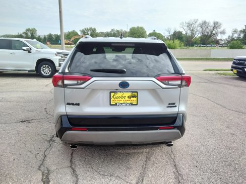 Used 2021 Toyota RAV4 XSE image 7