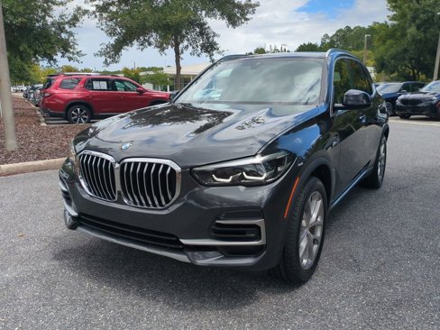 Used 2023 BMW X5 sDrive40i w/ Premium Package image 2