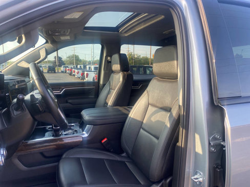 Used 2025 GMC Sierra 1500 Elevation w/ Elevation Premium Package image 27
