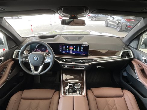 New 2026 BMW X5 xDrive50e w/ Premium Package image 13
