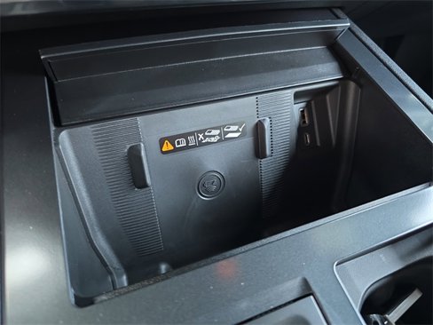New 2026 GMC Hummer EV SUV w/ LPO, Dark Essentials Package image 24