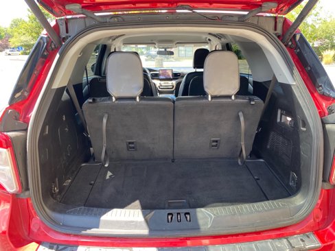 Used 2021 Ford Explorer XLT w/ Equipment Group 202A image 22