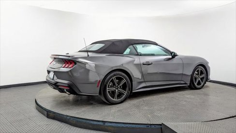 Used 2025 Ford Mustang Premium image 33