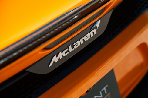Used 2021 McLaren GT image 46