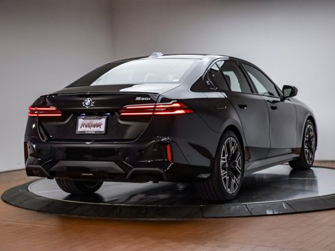 New 2026 BMW 530i w/ M Sport Package image 7