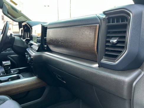 Used 2023 Chevrolet Silverado 1500 High Country w/ Z71 Off-Road Package image 33