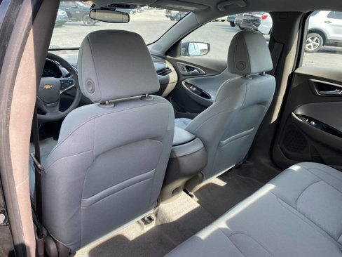 Used 2018 Chevrolet Malibu LS image 21