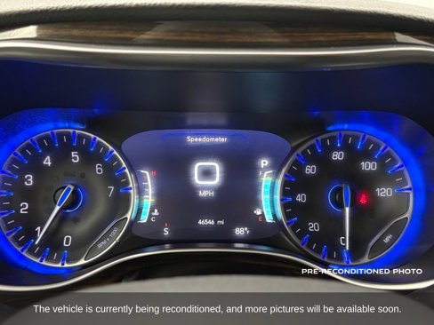 Used 2023 Chrysler Pacifica Limited image 13