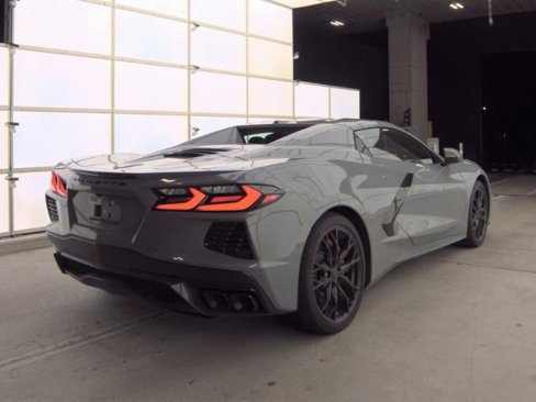 Used 2025 Chevrolet Corvette Stingray Preferred Conv w/ 2LT image 2