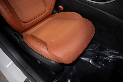 Used 2024 Mercedes-Benz C 300 4MATIC Sedan w/ Exclusive Trim Package image 36